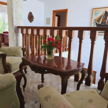 House Oaza Holiday home *