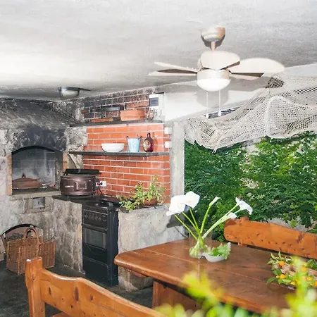 House Oaza Vikendica *