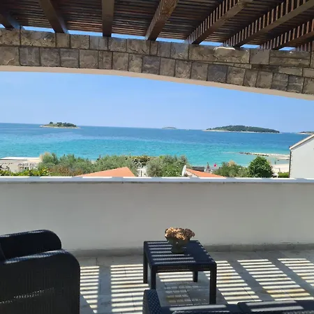 House Oaza Vikendica